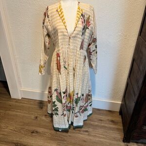 INJIRI MEDIUM cotton floral long top